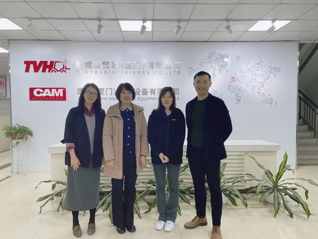 工程机械工业协会工业车辆分会秘书长一行到访 918博天堂 帝威衡